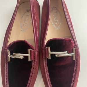 Brand new Tods loafers maroon velvet 39